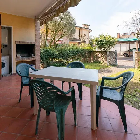 Verga Abitazione Al Piano Terra Con Giardino Feriehus