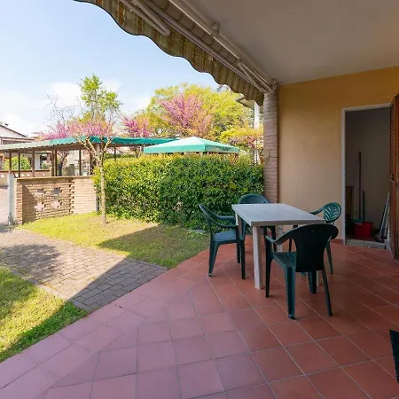Verga Abitazione Al Piano Terra Con Giardino Feriehus *