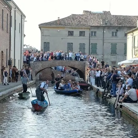 Feriehus Verga Abitazione Al Piano Terra Con Giardino Llido Degli Estensi