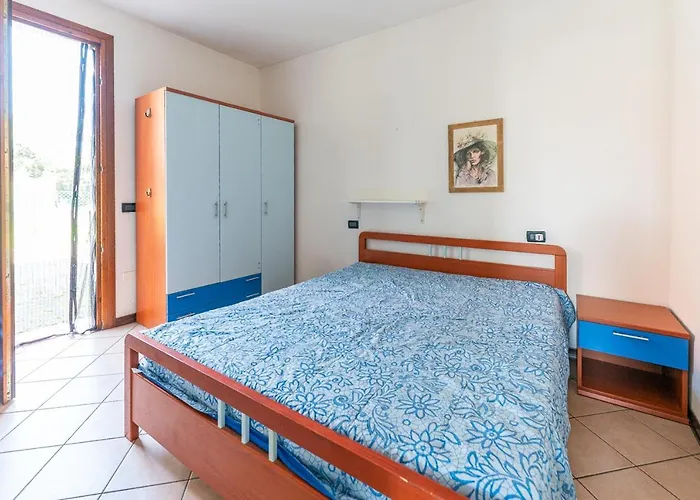 別荘 Verga Abitazione Al Piano Terra Con Giardino リド・デッリ・エステンシ