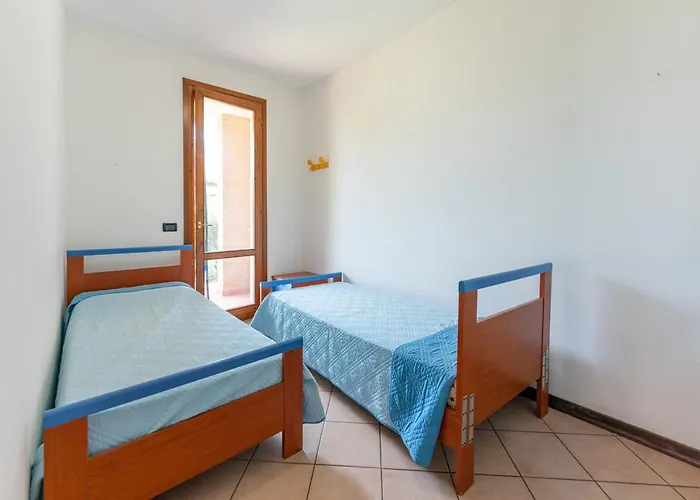 Verga Abitazione Al Piano Terra Con Giardino 別荘 リド・デッリ・エステンシ